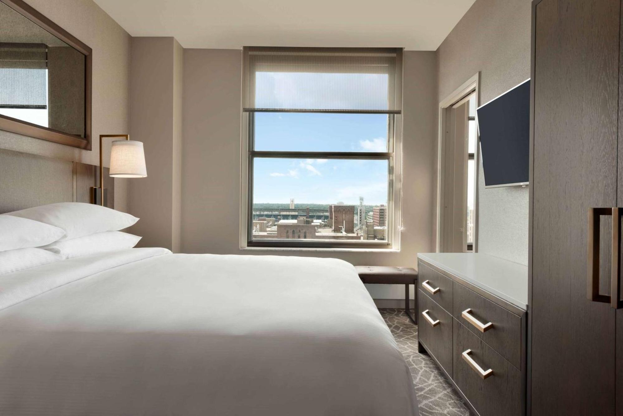 Embassy Suites By Hilton Minneapolis Downtown Hotel Εξωτερικό φωτογραφία