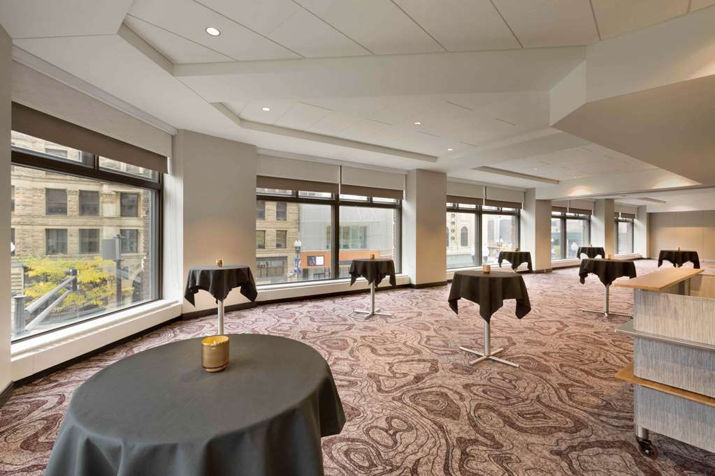 Embassy Suites By Hilton Minneapolis Downtown Hotel Ανέσεις φωτογραφία