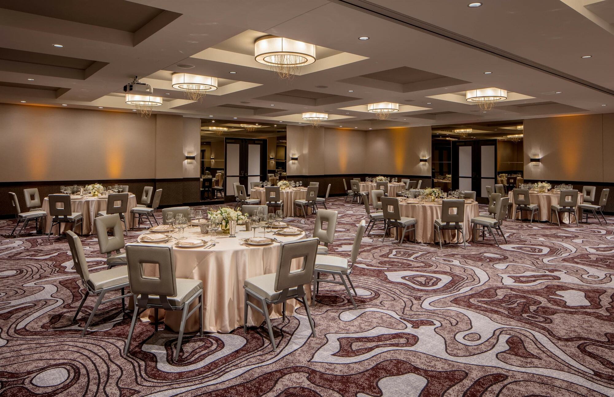 Embassy Suites By Hilton Minneapolis Downtown Hotel Εξωτερικό φωτογραφία